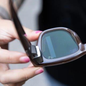 苹果首款智能眼镜要来了！ 2027年硬刚Meta