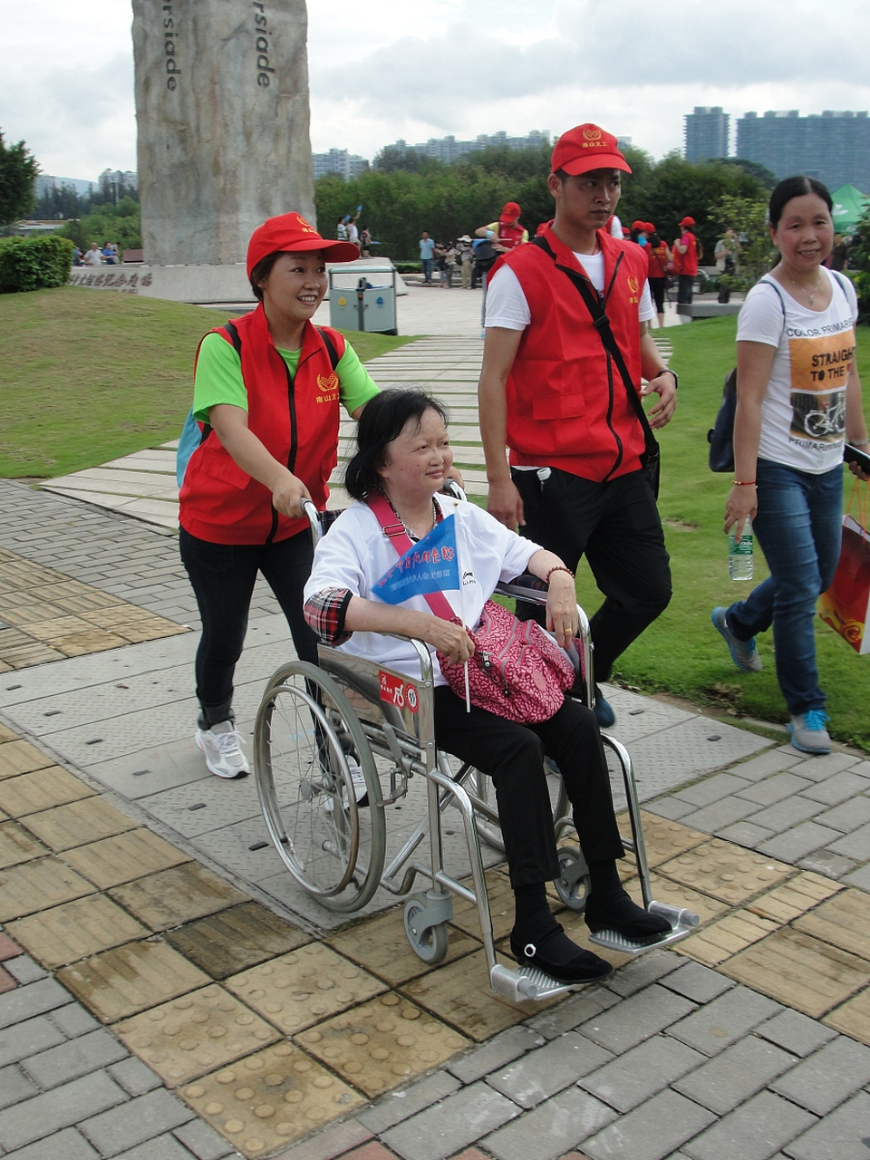 帮助他人健康生活,帮助别人健康最经典十句话