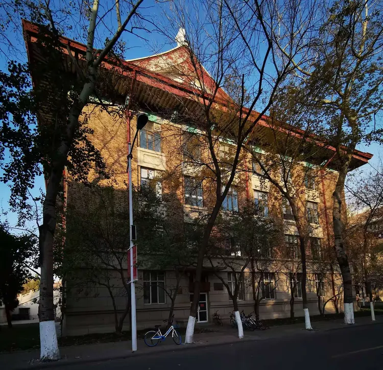 地球科学院教学楼图片,地球科学院教学楼图片及介绍 地球科学院教学楼图片,地球科学院教学楼图片及介绍