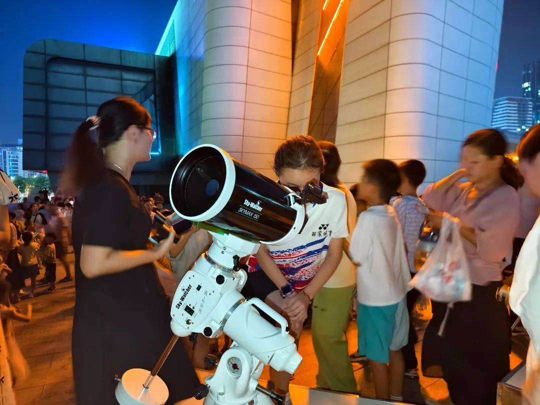 科学旅行天文科普,科学探索读后感天文学400字左右 科学旅行天文科普,科学探索读后感天文学400字左右