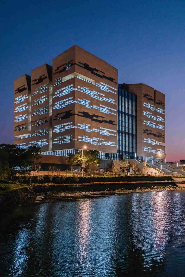 地大武汉地球科学部,地大武汉地球与行星科学学院