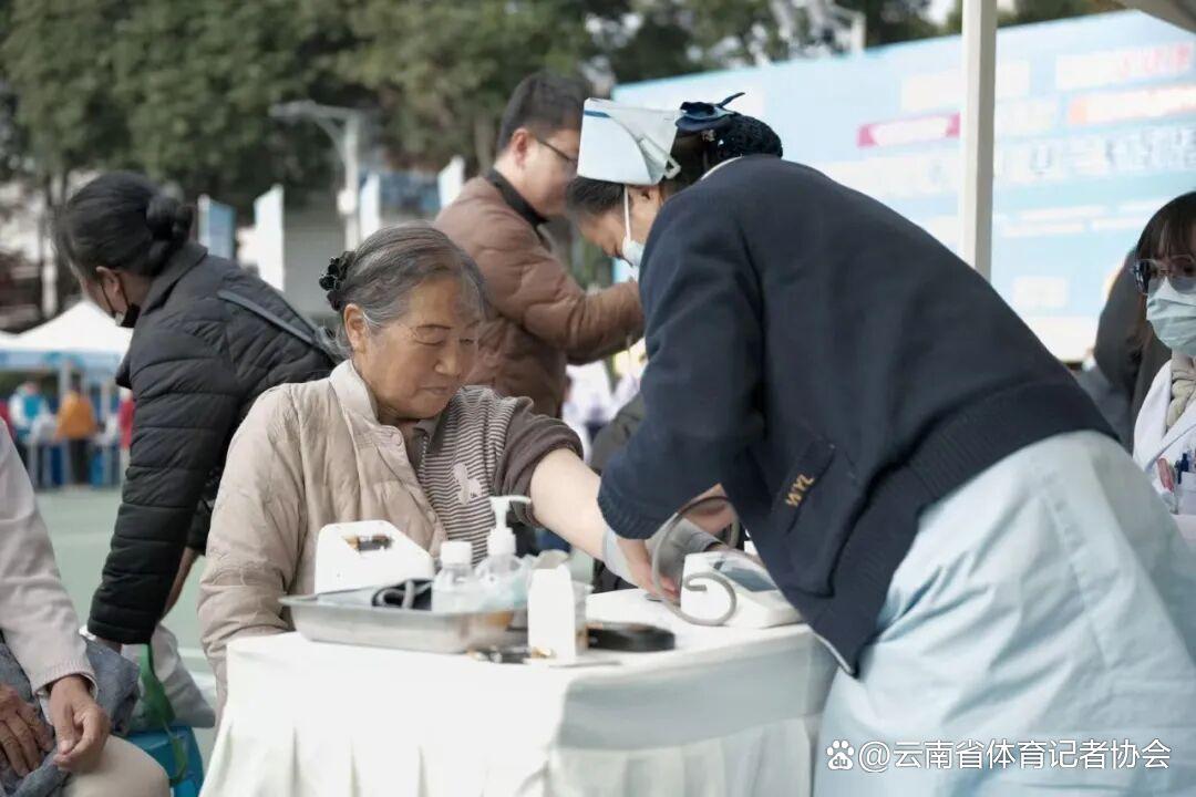 健康生活良医相伴,健康相伴快乐相随幸福