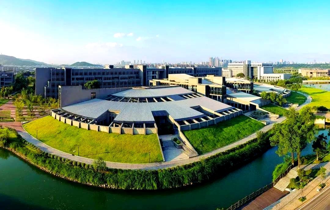 中南大学地球科学与信息物理学院,中南大学地信院谭静强丁永刚最新消息了