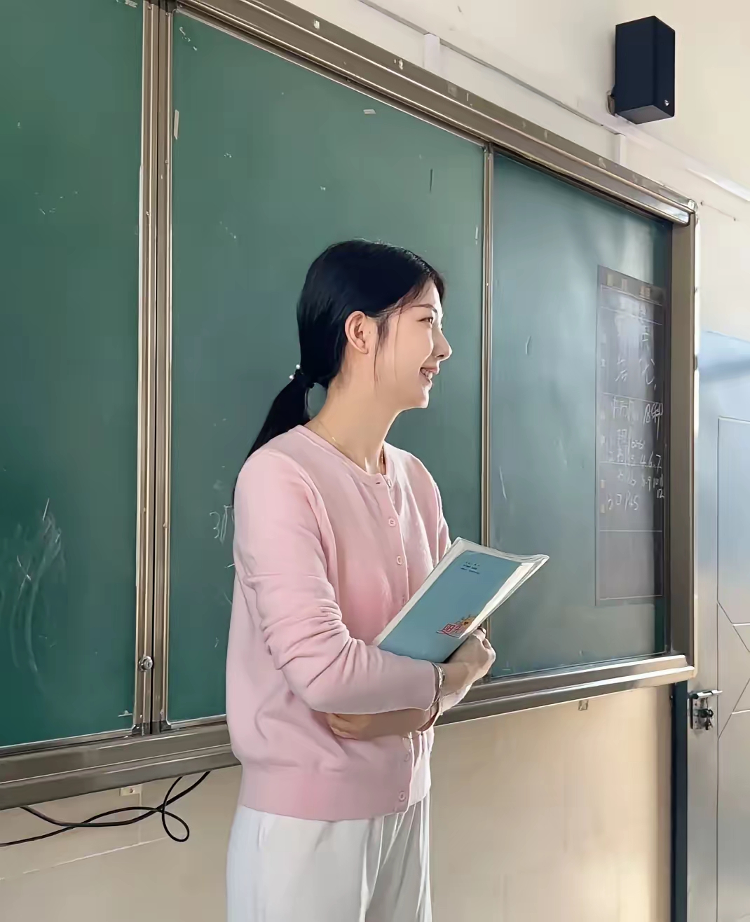物理老师世界的主宰,物理教师的时空诡计免费阅读
