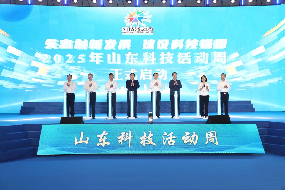 竞逐科技前沿,科技巨头加速竞逐AI大模型
