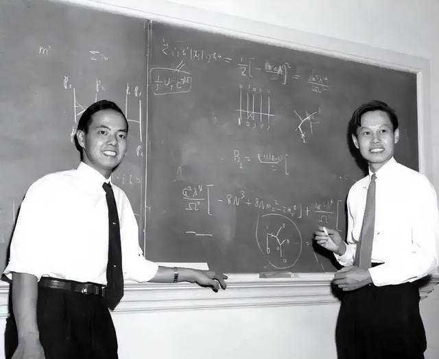 世界近代十大物理学家,近代物理的著名学者有哪些 世界近代十大物理学家,近代物理的著名学者有哪些