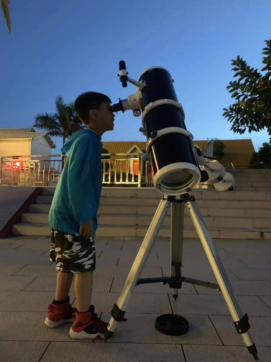 幼儿探索天文的视频,少儿天文科普知识视频 幼儿探索天文的视频,少儿天文科普知识视频