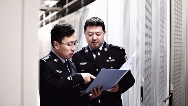 警务科技前沿论文研究,科技兴警在社区警务中的运用经验与策略分析