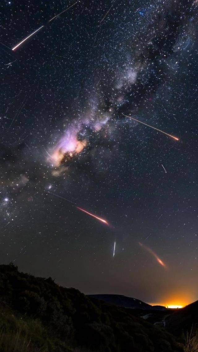 天文科普狮子座流星雨,狮子座流星雨在太阳系吗 天文科普狮子座流星雨,狮子座流星雨在太阳系吗
