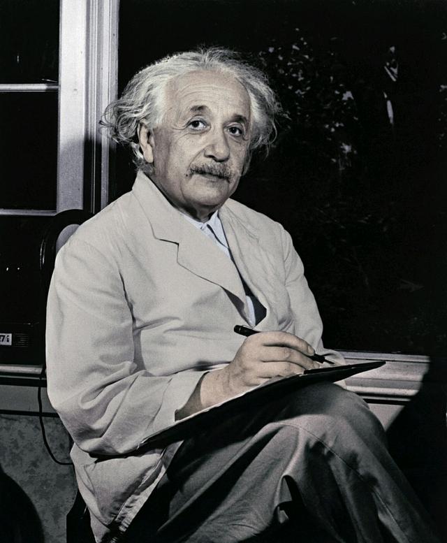 世界优秀物理学家,世界著名物理学家爱因斯坦 世界优秀物理学家,世界著名物理学家爱因斯坦