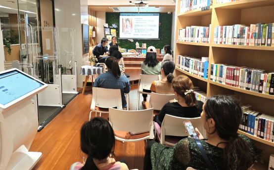 物理段老师光的世界,物理老师在光华中学的口碑评价