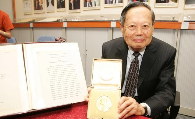 世界物理之神是谁啊,世界物理之神是谁啊图片 世界物理之神是谁啊,世界物理之神是谁啊图片