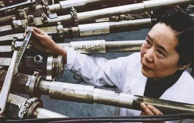 世界物理天才中国人,世界公认物理三大天才 世界物理天才中国人,世界公认物理三大天才