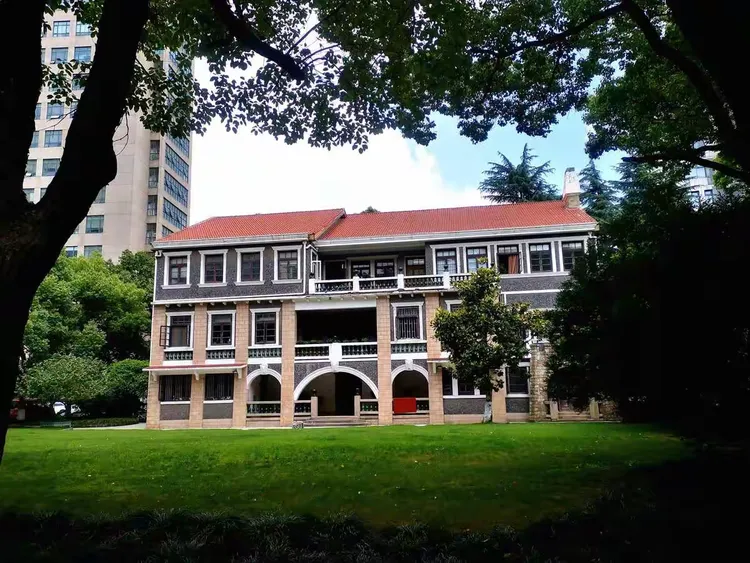 上海生命科学馆地址,生命科学馆是干什么的