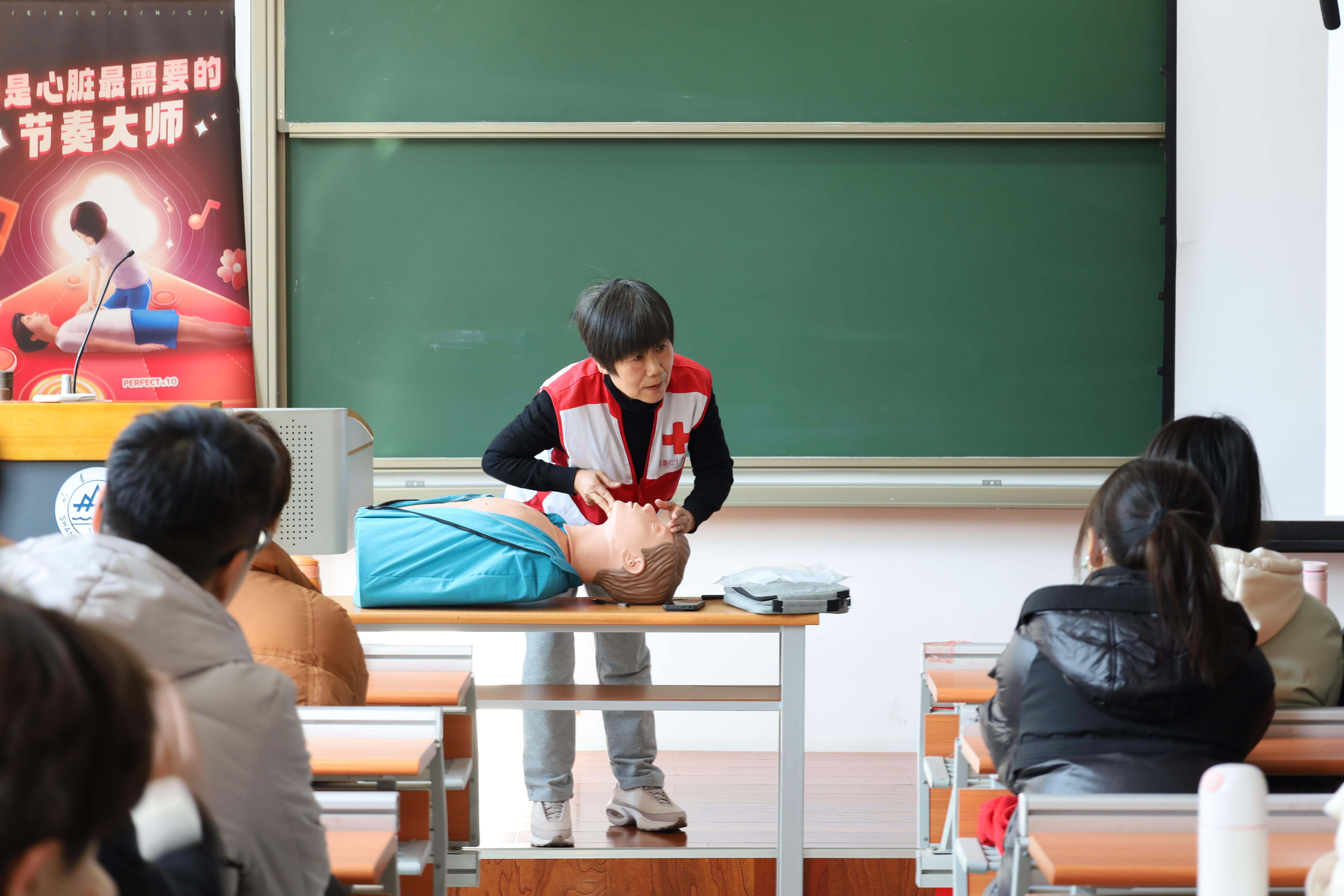 生命科学学院余超,生命科学学院副书记 生命科学学院余超,生命科学学院副书记