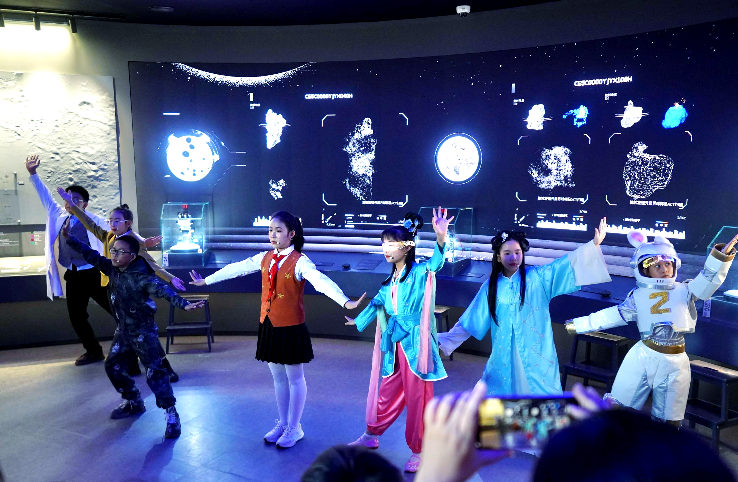 天文馆趣味探索活动,天文馆奇妙的星空视频 天文馆趣味探索活动,天文馆奇妙的星空视频
