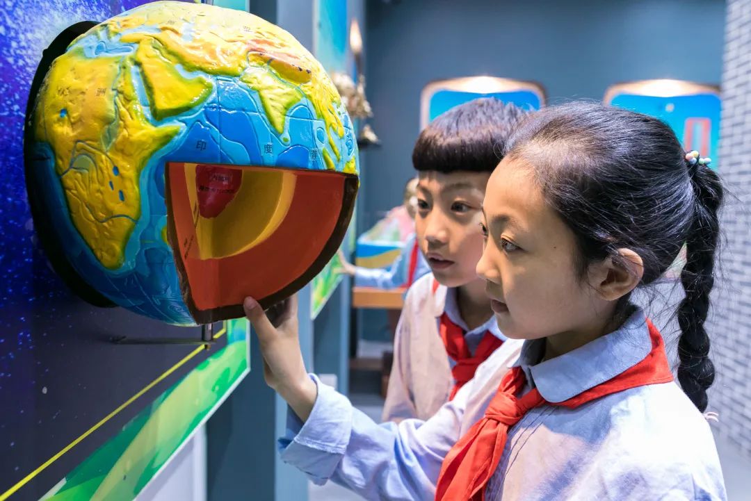 学校拥有地球科学馆,地球科学学院地理系生物地球研究生党支部选举结果 学校拥有地球科学馆,地球科学学院地理系生物地球研究生党支部选举结果