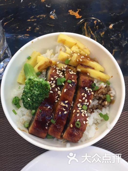 河北生命科学学院食堂,河北工程技术学院食堂图片