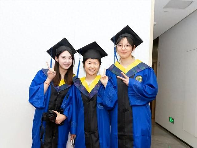 生命科学类学士服,生命科学类专业有哪些