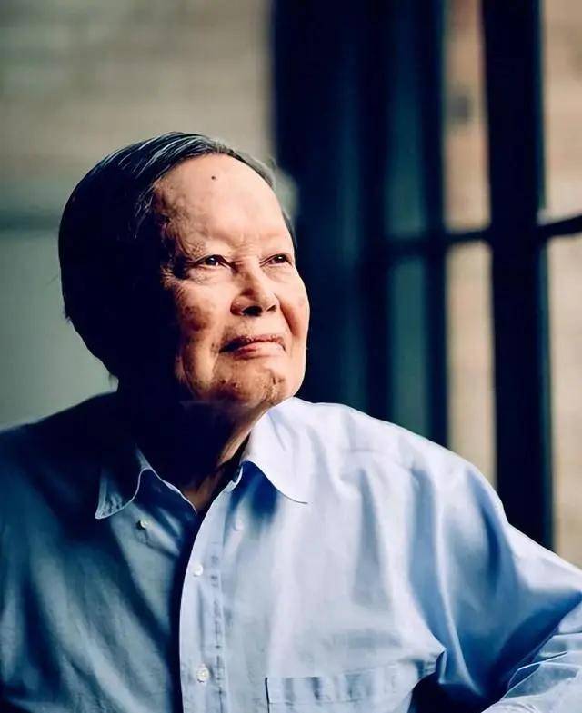 世界物理大师杨振宁,杨振宁物理界排名知乎 世界物理大师杨振宁,杨振宁物理界排名知乎