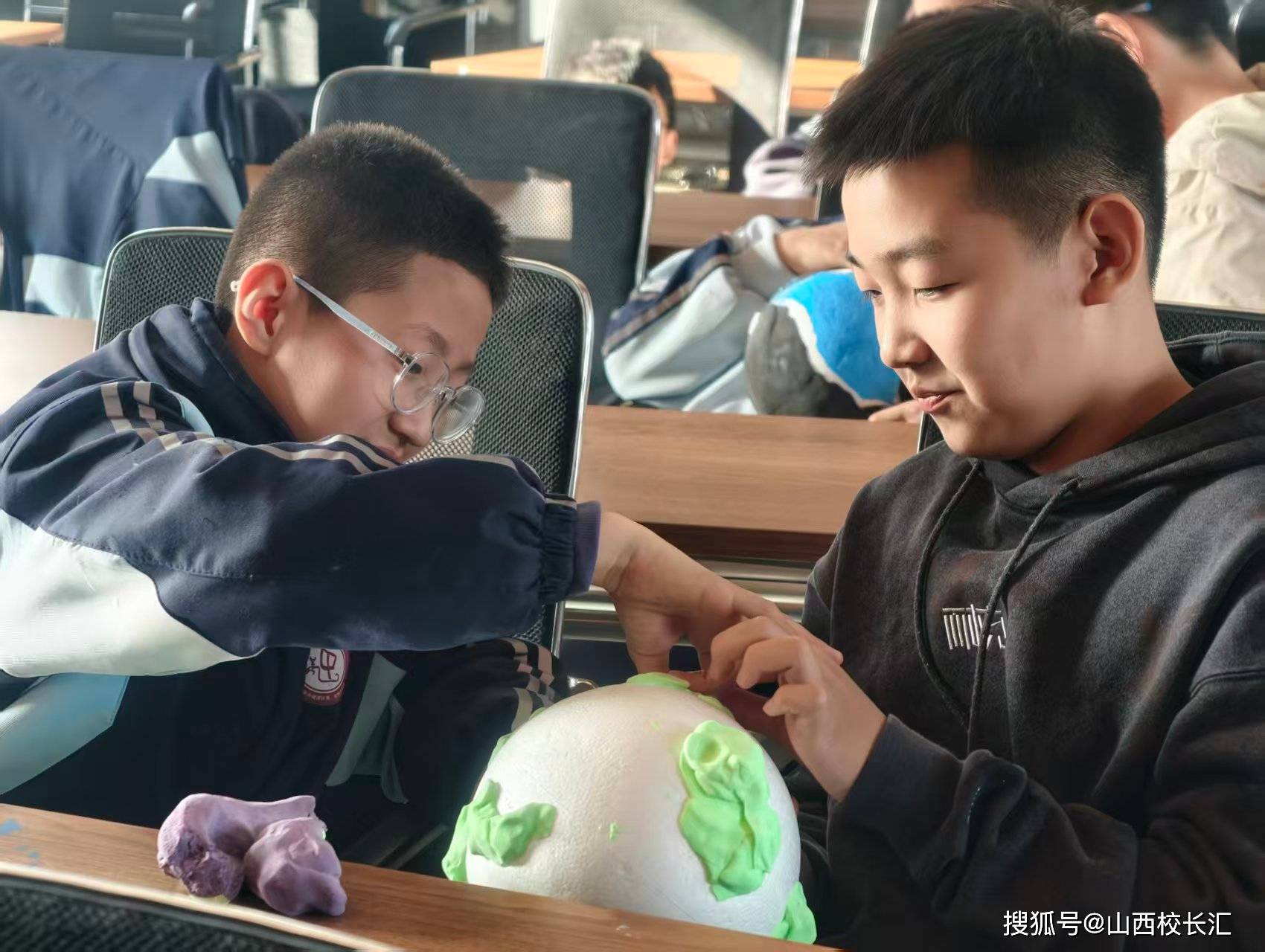 彩色地球科学实验,彩色珍珠雨科学小实验 彩色地球科学实验,彩色珍珠雨科学小实验