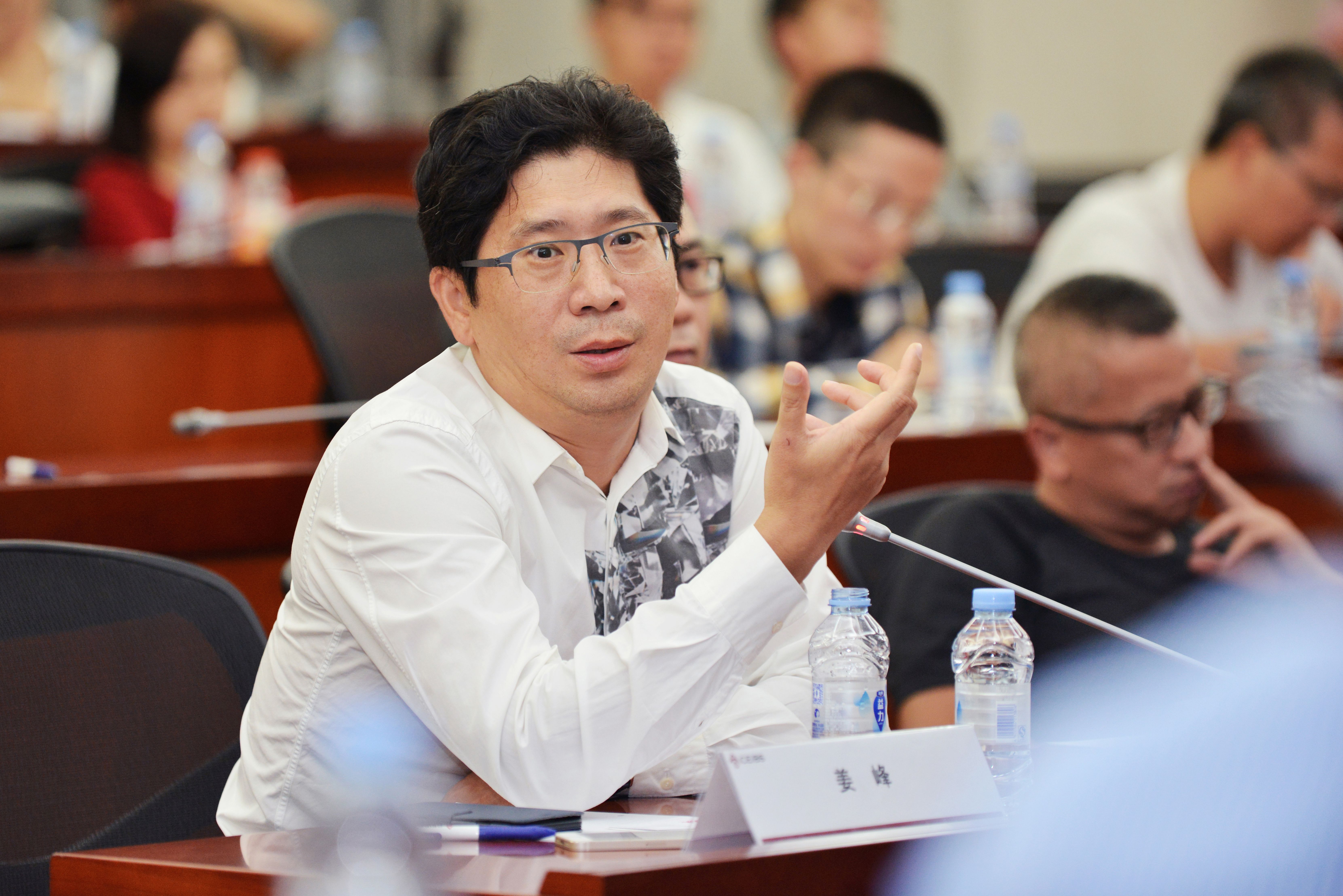 科技前沿的设计师,中国科技前沿的人物近期做了什么伟大的事