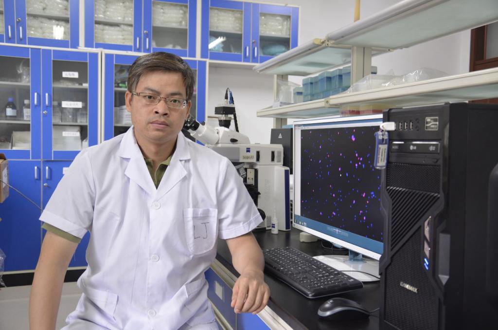 山东生命科学院原院长,山东大学生命科学院教授 山东生命科学院原院长,山东大学生命科学院教授
