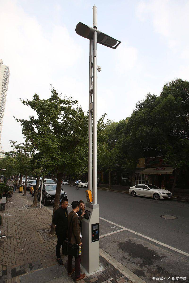 智能路灯科技前沿,智能路灯设计原理与实现方法
