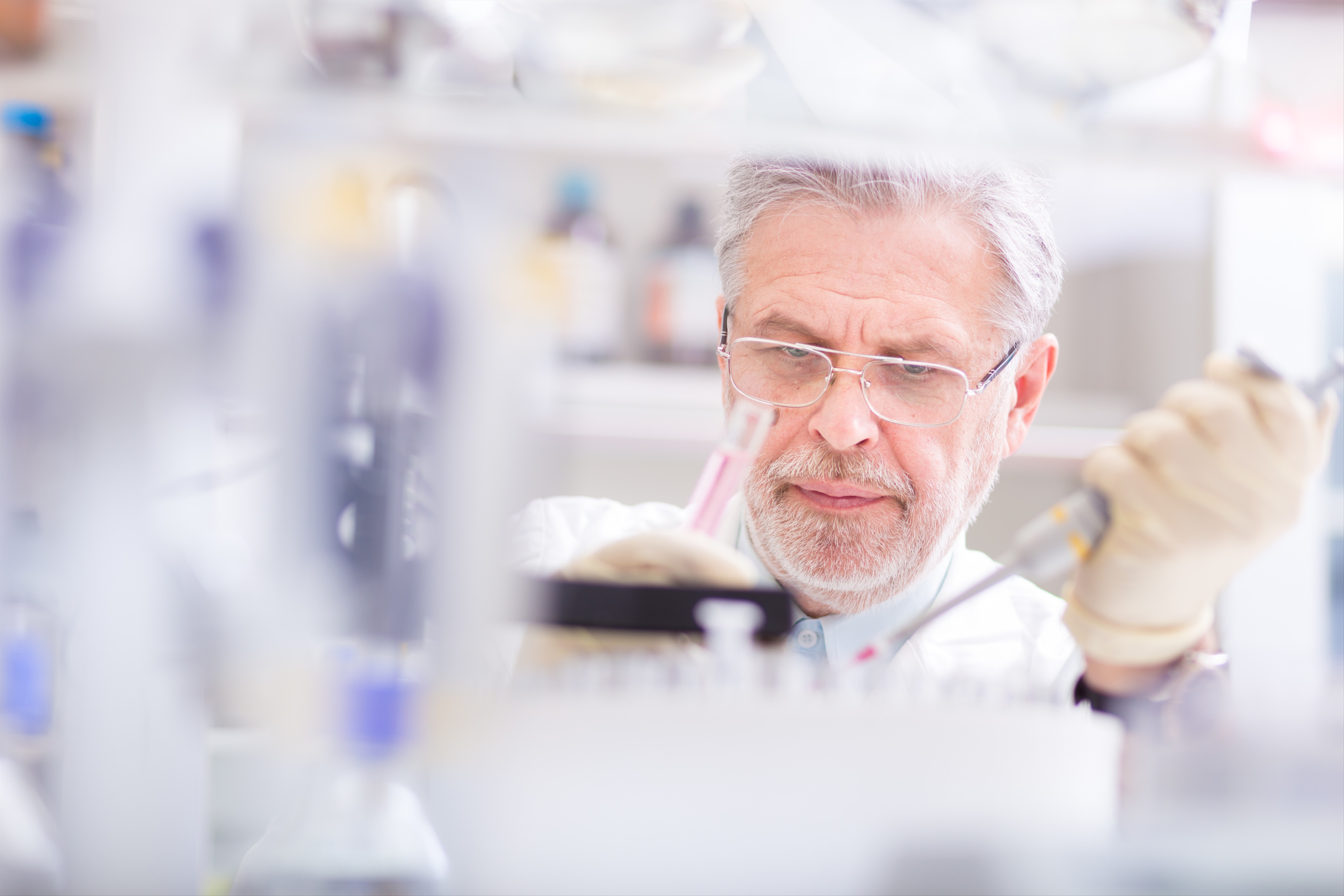 生命科学领域研究人员,生命科学研究人员有那些研究突破加时间