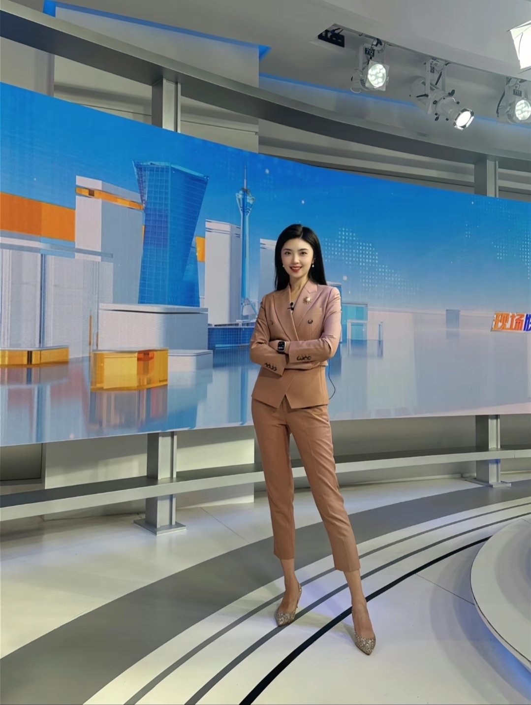 科技前沿主持人,科技前沿方面的影视