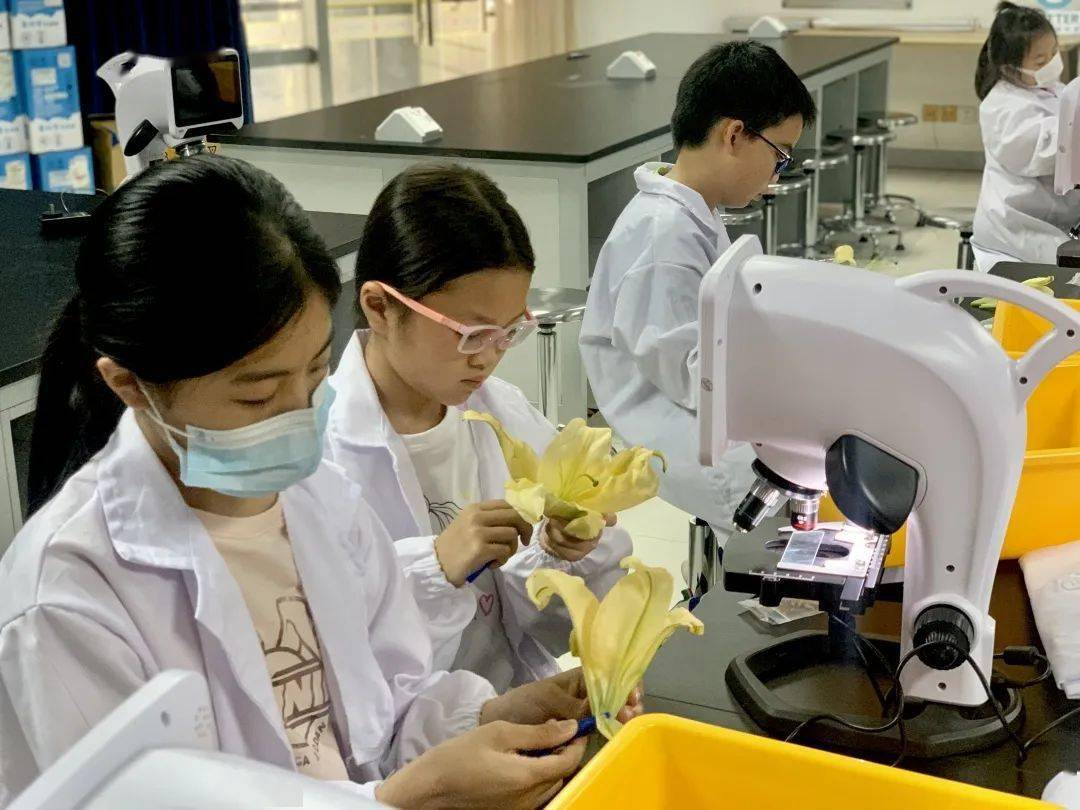 生命科学实验服装店,实验服和实验室外套的区别