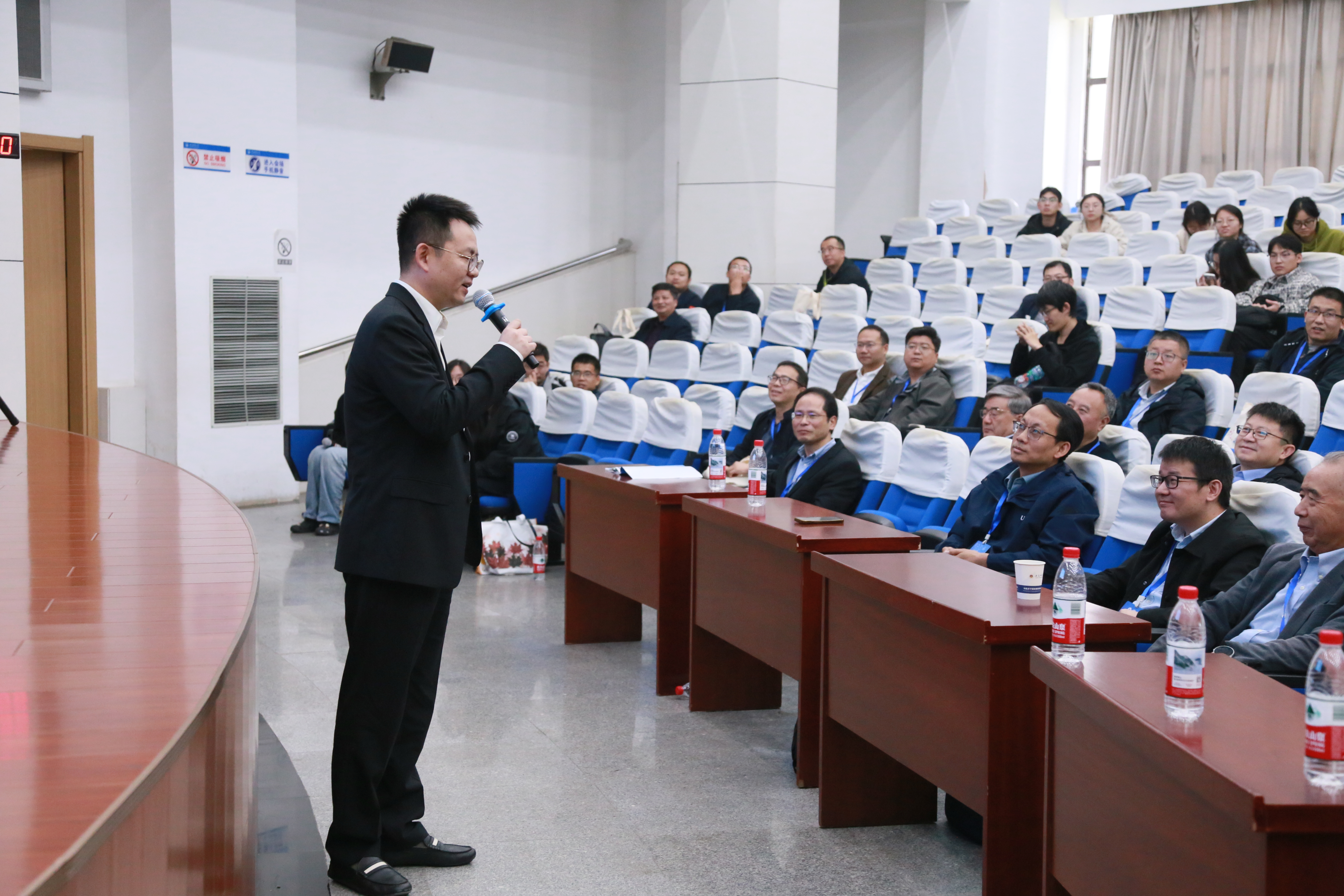 科技前沿研讨发言简短,科技前沿的开拓者结合岗位谈看法 科技前沿研讨发言简短,科技前沿的开拓者结合岗位谈看法
