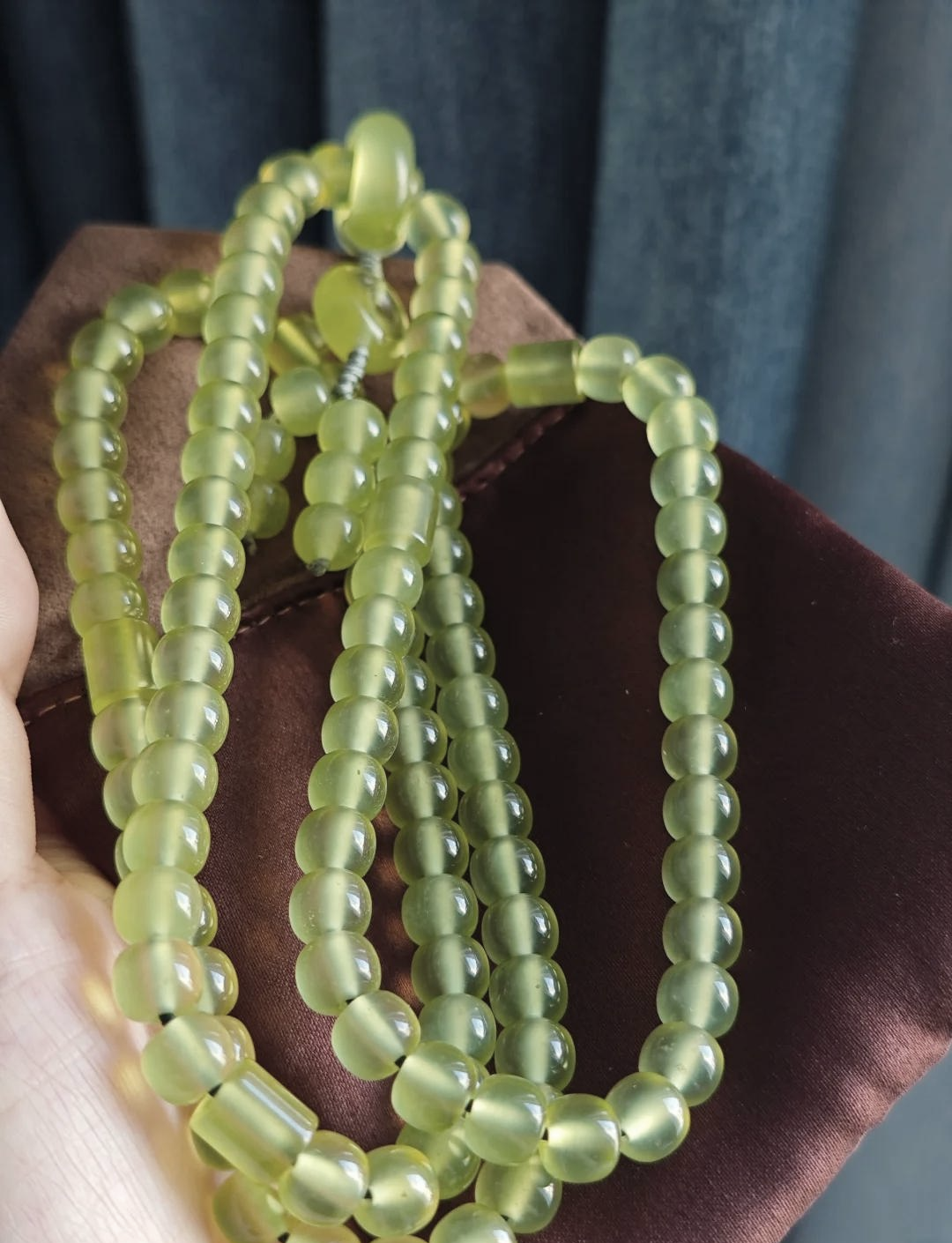 岫玉是最不值钱的玉吗,天然岫玉是什么玉,好还是不好 岫玉是最不值钱的玉吗,天然岫玉是什么玉,好还是不好
