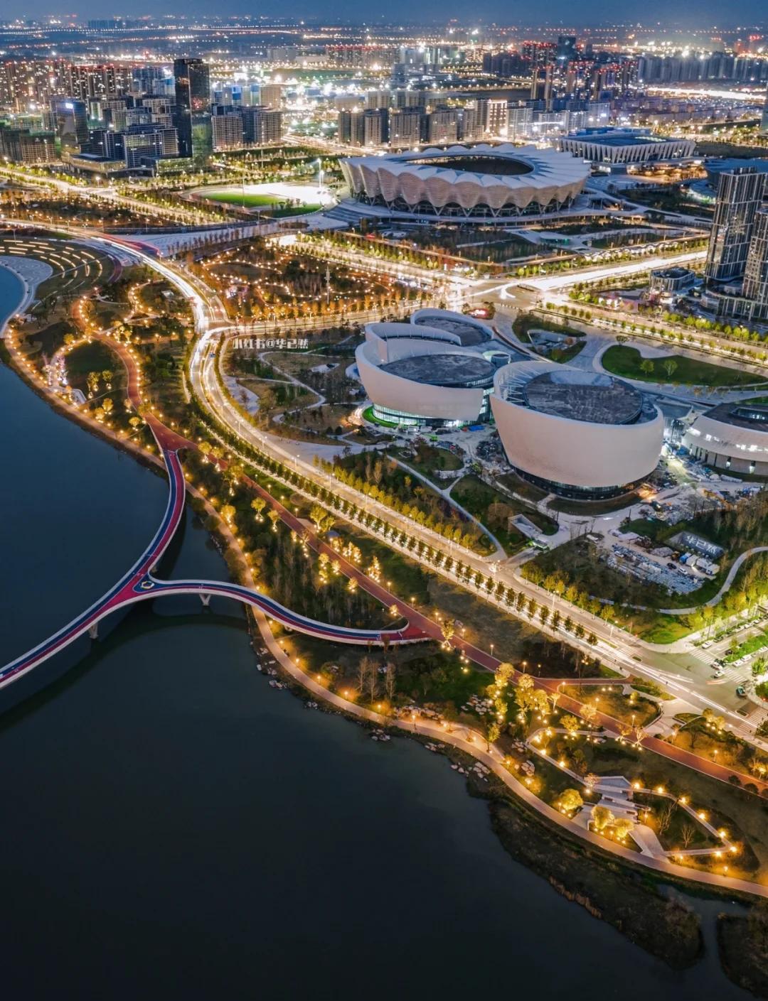 生命科学中心港务区,生命科学园南站几个出口 生命科学中心港务区,生命科学园南站几个出口