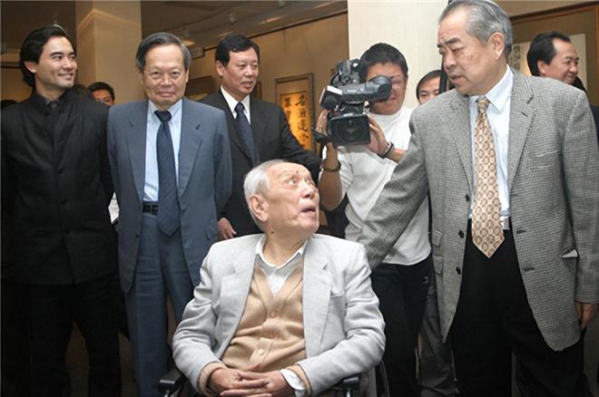 世界华人物理学还能用中文讲么,在世界物理学认可度上中科大和北大