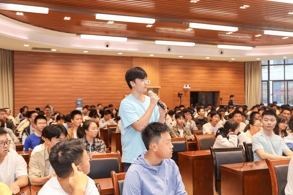 青年与生命科学论坛,青年学报和青年研究者哪个好