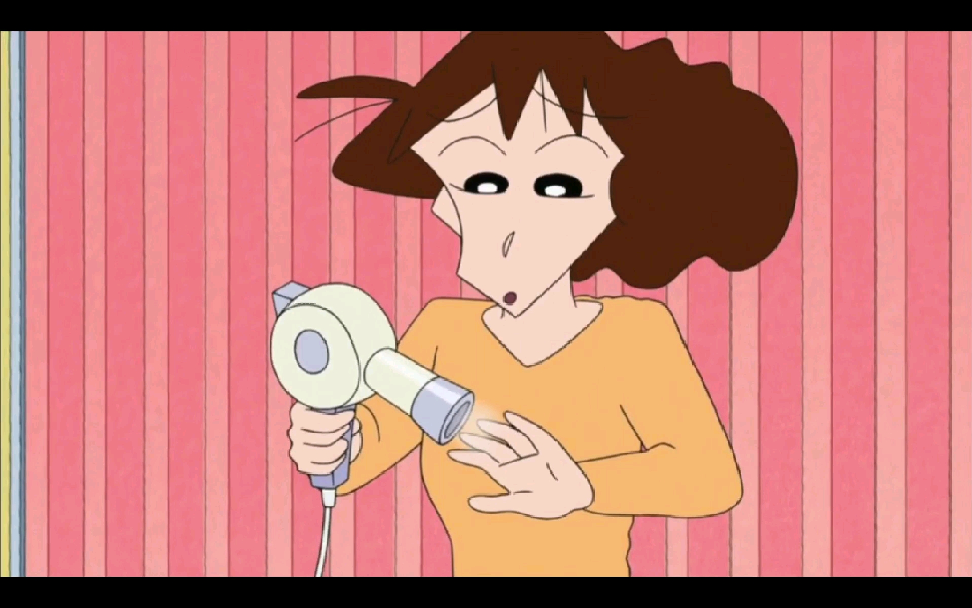 蜡笔小新的妈妈是雪女么