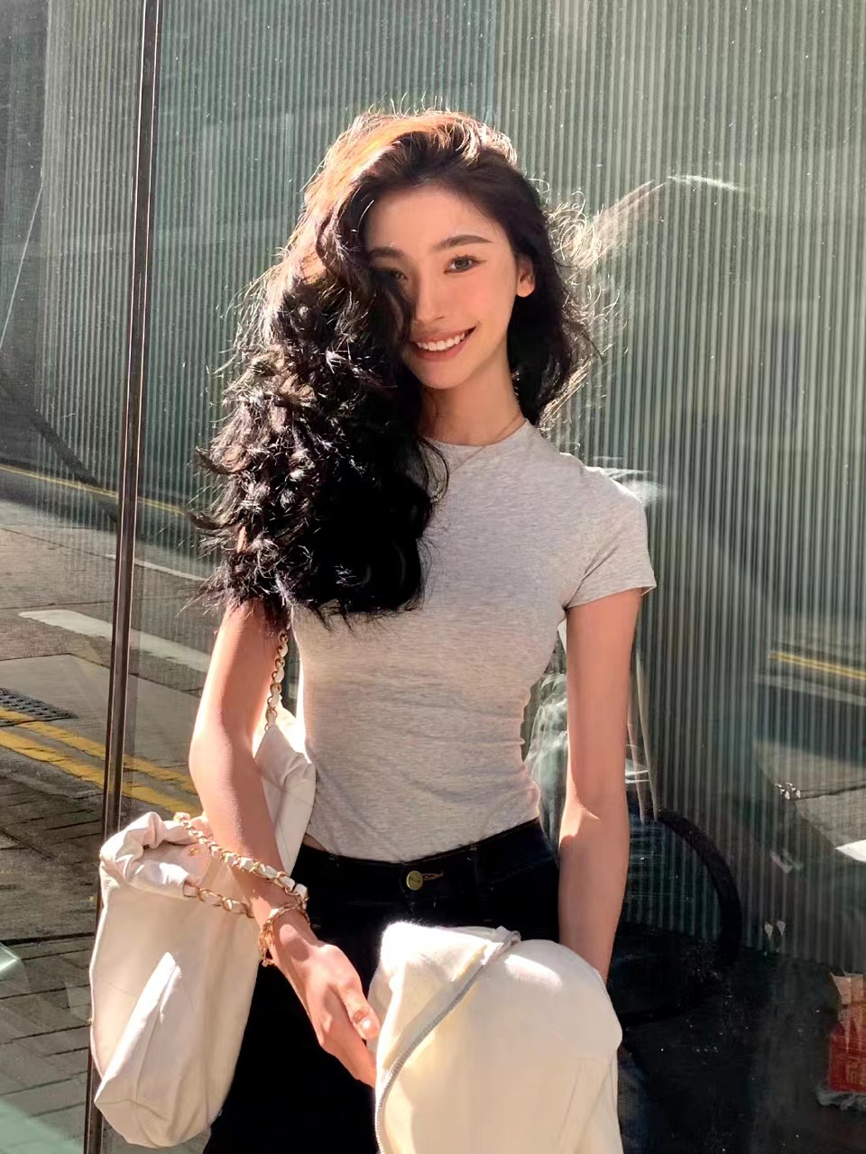 易梦玲直播录屏在哪里看 易梦玲直播录屏在哪里看