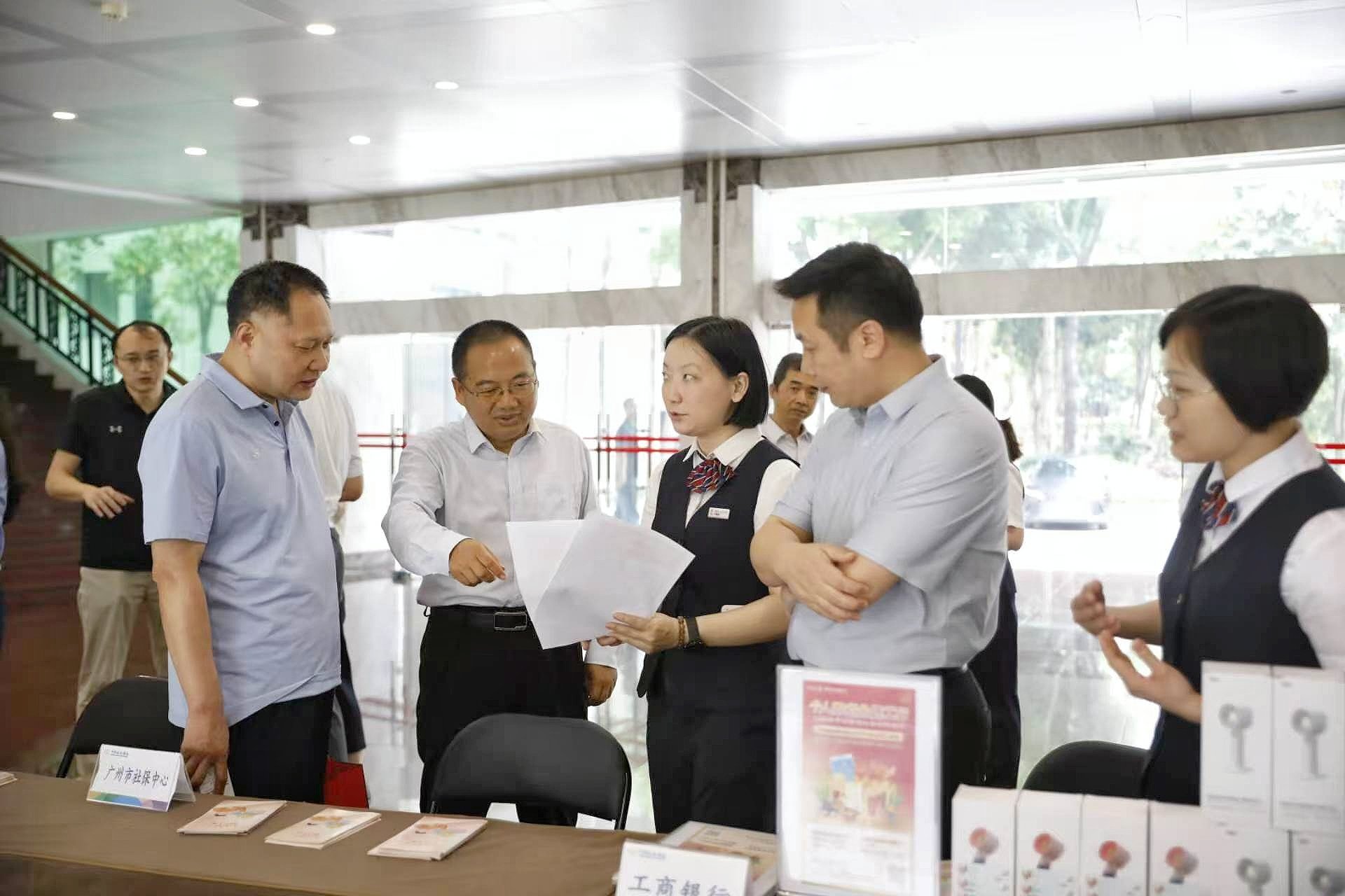 保险开户后必须交保险吗 保险开户后必须交保险吗